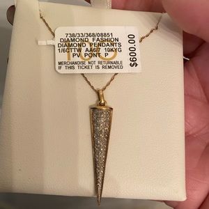 10 KT gold Diamond triangle pendant